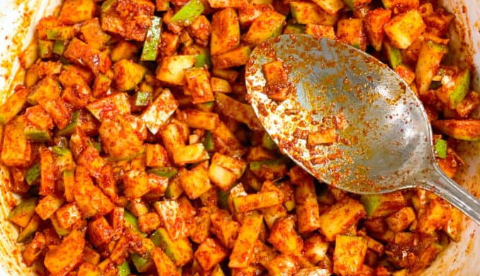 Telugu Foods Cut Mango Pickle Without Garlic 300g
