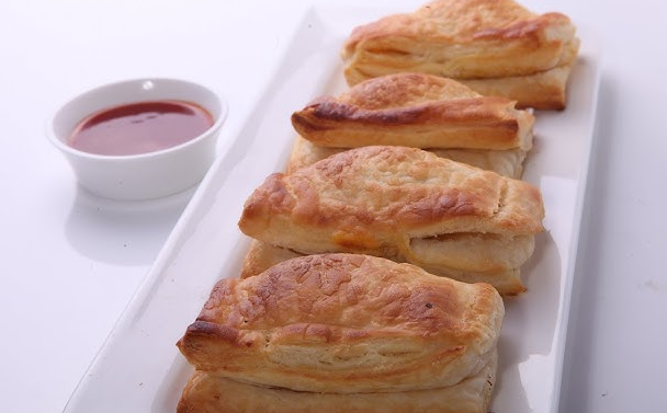 Telugu Foods Sunlite Paneer Curry Puffs Mini 360g