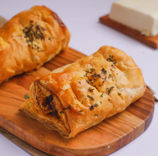 Telugu Foods Unbaked Paneer Puff 120g